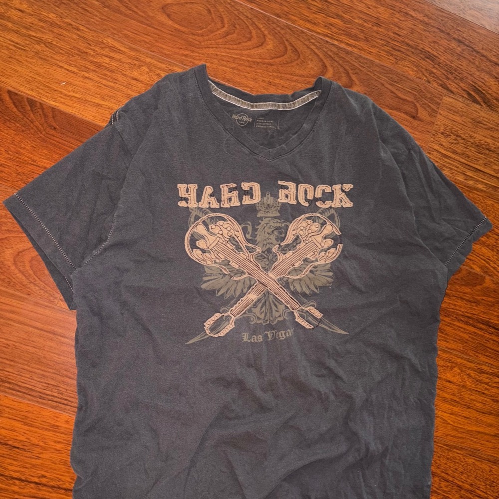 Y2K Single Stitch Hard Rock Cafe Embroidered Graphic Gray Cotton V-Neck Large